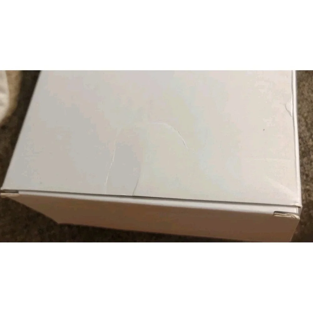 NEW‎ Bladeless Neck Cooler Personal Fan Open Box Never Used
